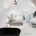 Aparthotel Occhio Luxury Santorini With Private Pool 4*