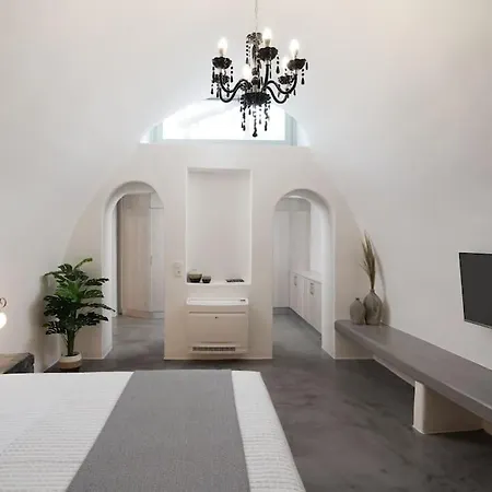 Occhio Luxury Santorini With Private Pool 4*