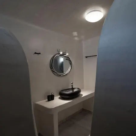 Occhio Luxury Santorini With Private Pool 4*