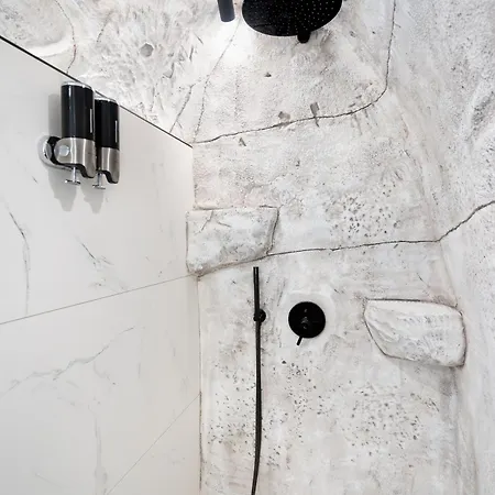 Aparthotel Occhio Luxury Santorini With Private Pool 4*