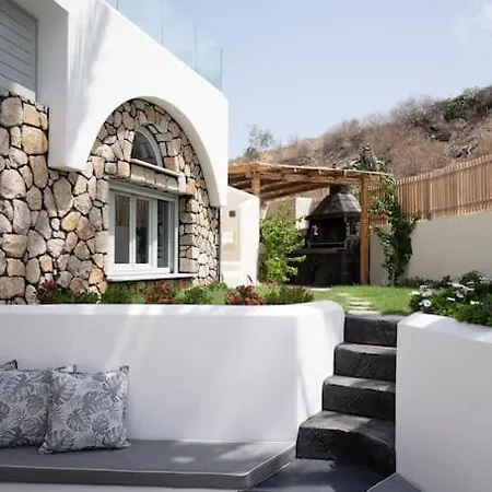 Occhio Luxury Santorini With Private Pool Aparthotel