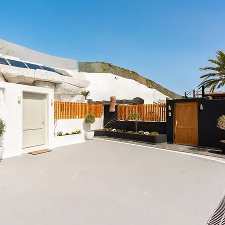 Occhio Luxury Santorini With Private Pool 4*