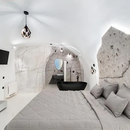 Occhio Luxury Santorini With Private Pool 4*