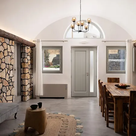 Occhio Luxury Santorini With Private Pool Appart hôtel 4*