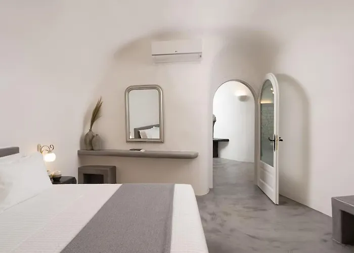 Aparthotel Occhio Luxury Santorini With Private Pool