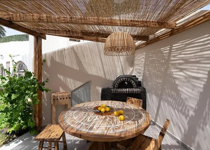 Occhio Luxury Santorini With Private Pool Aparthotel