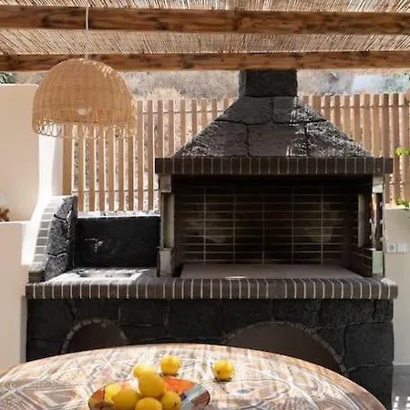 Occhio Luxury Santorini With Private Pool Apart-hotel