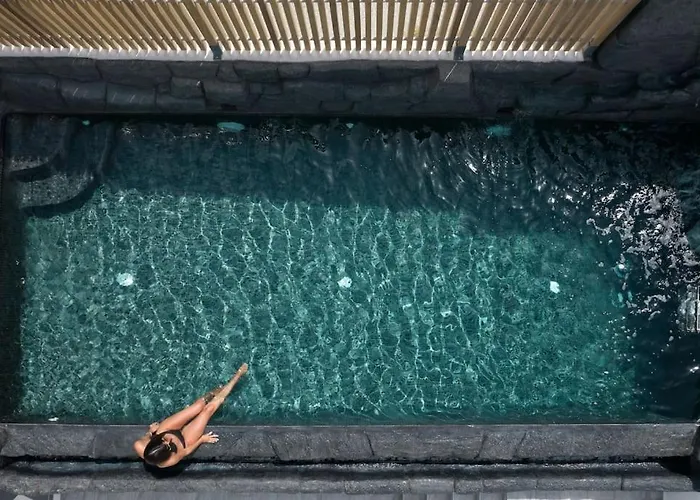 Occhio Luxury Santorini With Private Pool 아파트호텔