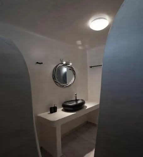 Occhio Luxury Santorini With Private Pool 4*