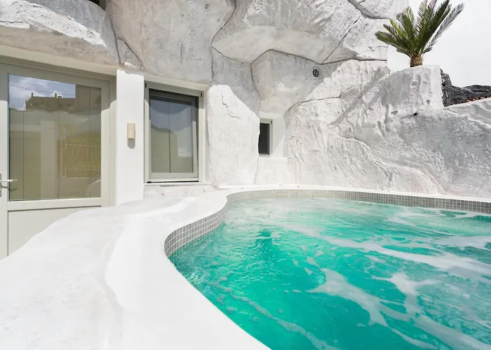 아파트호텔 Occhio Luxury Santorini With Private Pool