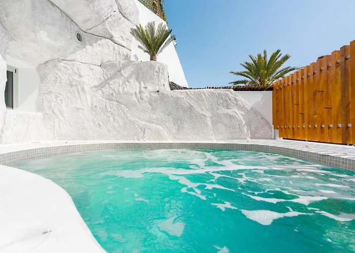 Occhio Luxury Santorini With Private Pool 아파트호텔 카르테라도스