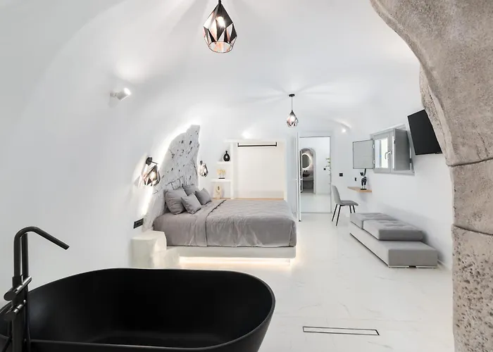 아파트호텔 Occhio Luxury Santorini With Private Pool 4*